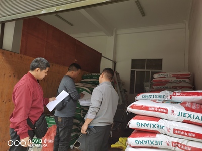 強(qiáng)化監(jiān)管，保障安全——州畜牧技術(shù)推廣站開展飼料經(jīng)營企業(yè)監(jiān)管工作紀(jì)實(shí)